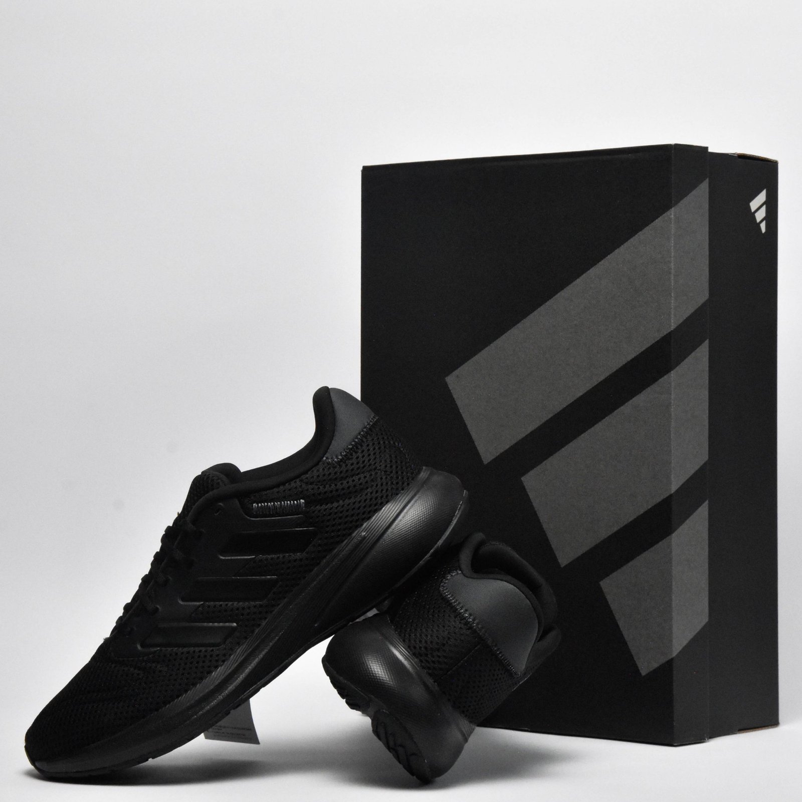 1000212585-scaled-1.jpg ADIDAS RESPONSE RUNNER U – Image 1