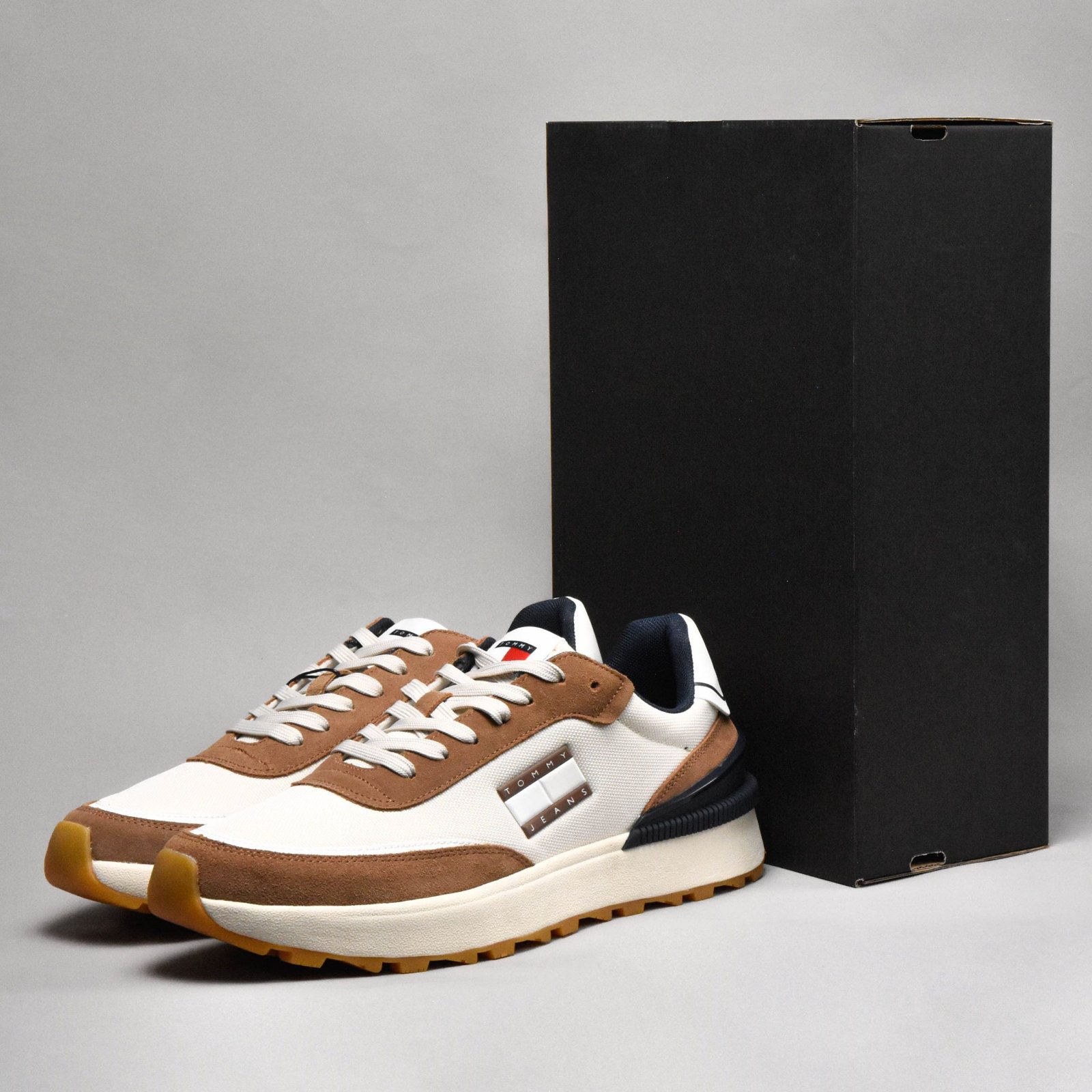 1000220153-scaled-1.jpg TOMMY HILFIGER TJM Technical Runner Sneakers – Image 1