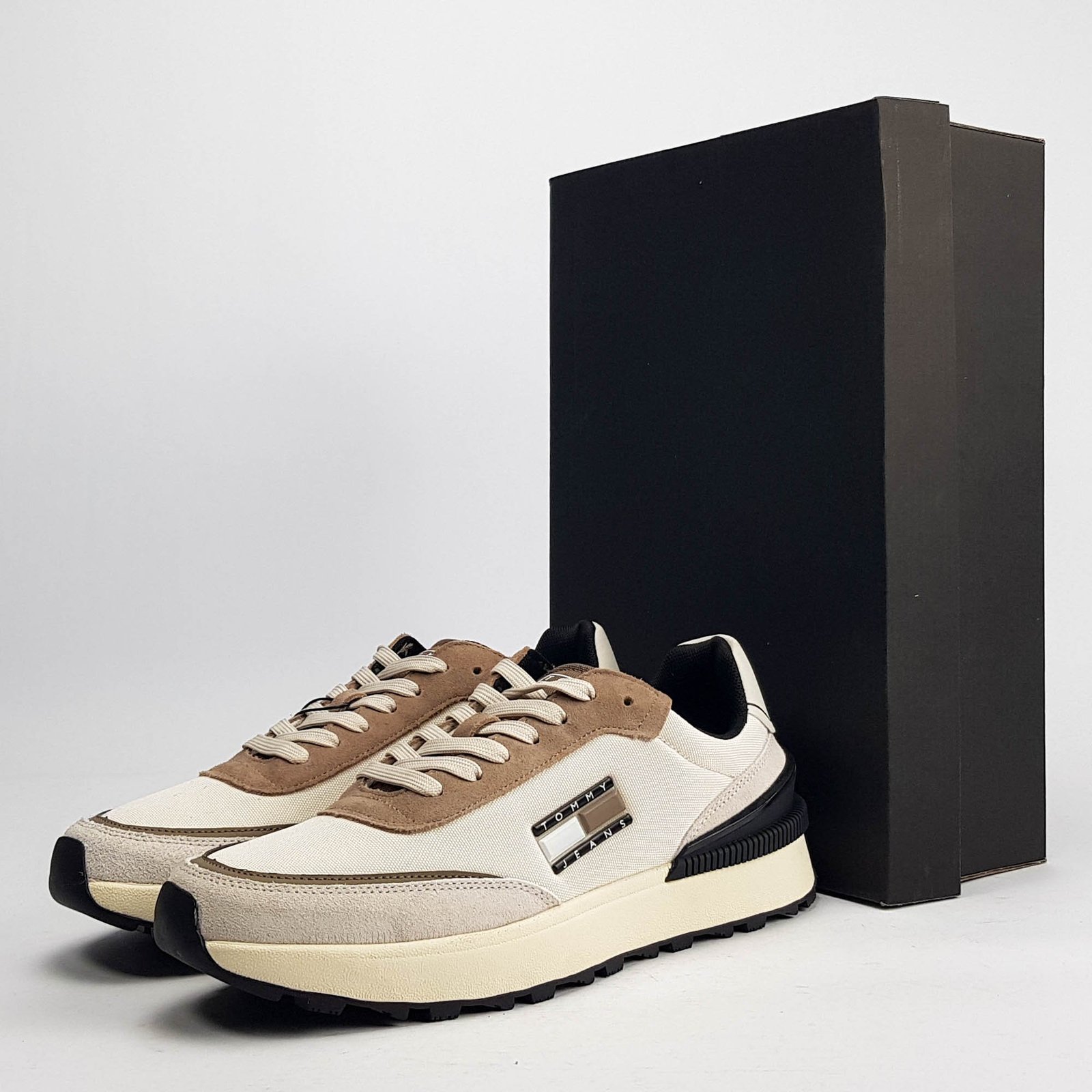 1000264559-1.jpg TOMMY HILFIGER MARRON CREME – Image 1